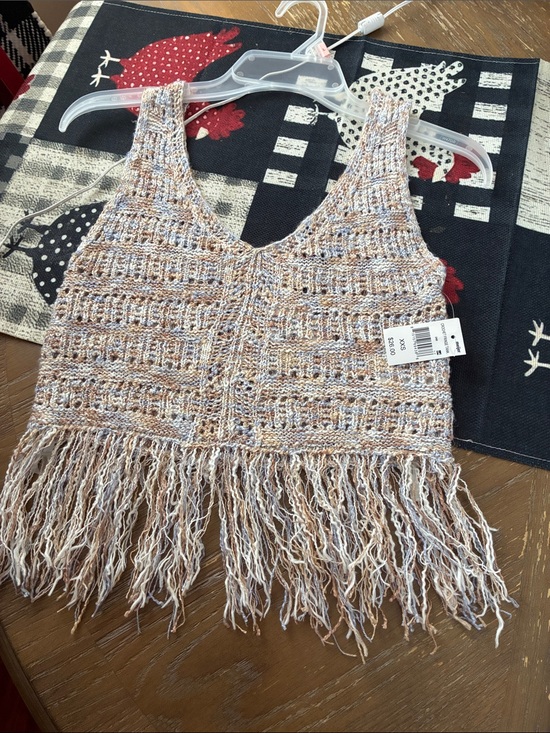 love knits Tops - Boho Fringe Knit Tank Top — Neutral Multi